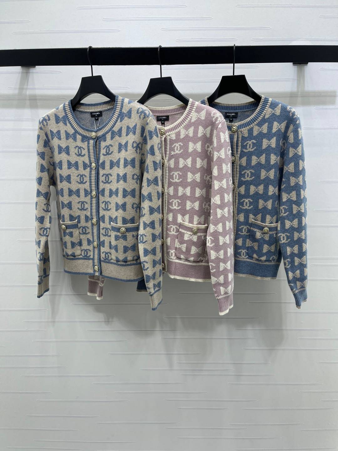 CHANEL シャネル ニットカーディガン 長袖 ボタン ブルー