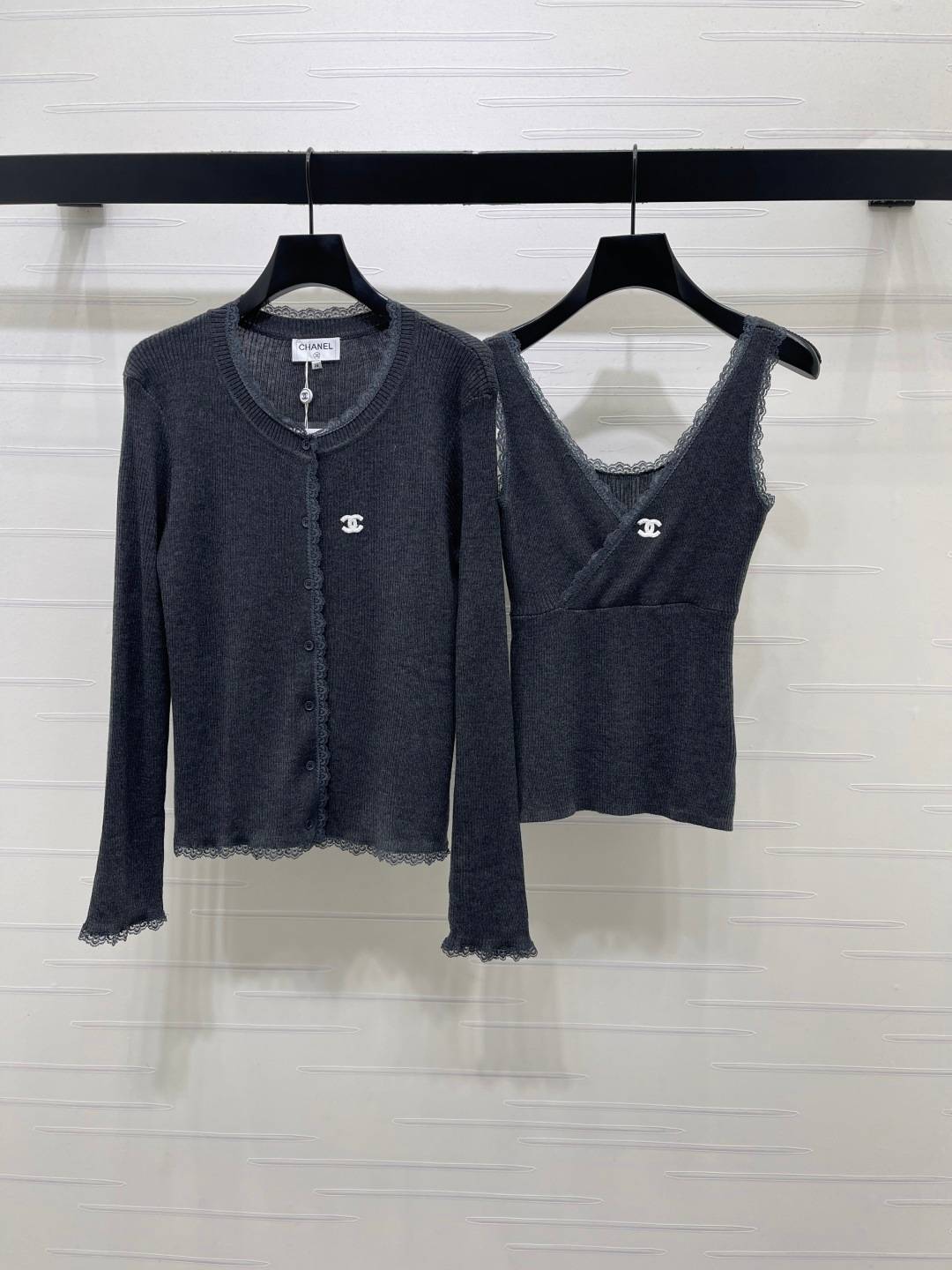 CHANEL シャネル ニットカーディガン 長袖 ボタン ブラック