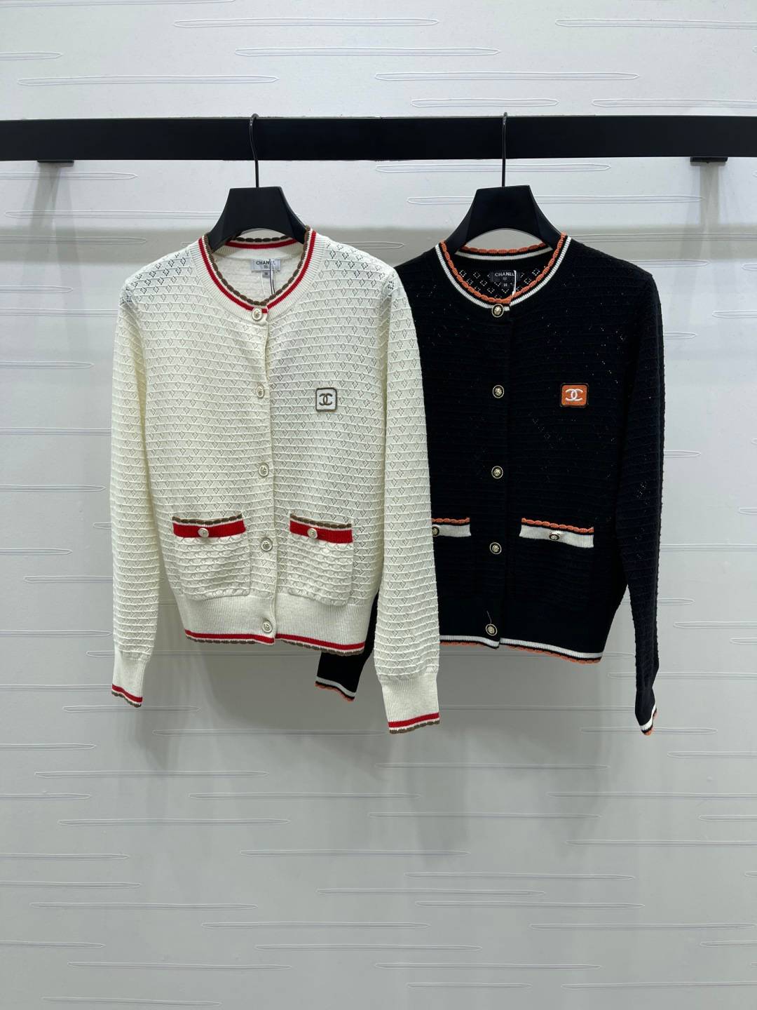 CHANEL シャネル ニットカーディガン 長袖 ボタン ブラック ベージュ