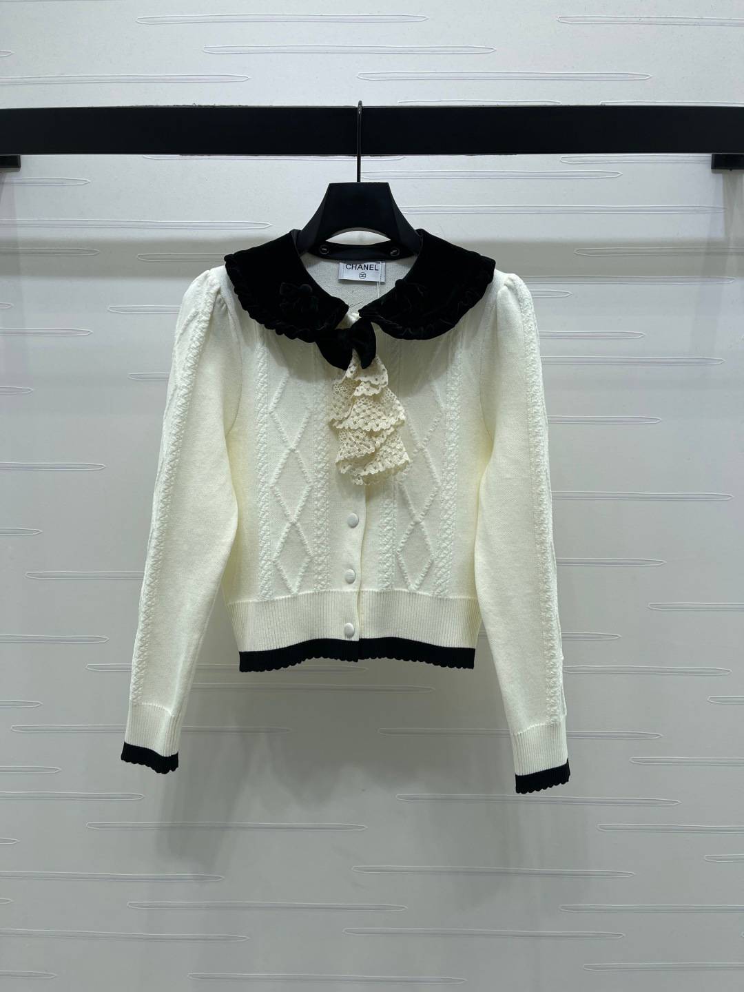 CHANEL シャネル ニットカーディガン 長袖 ボタン ホワイト