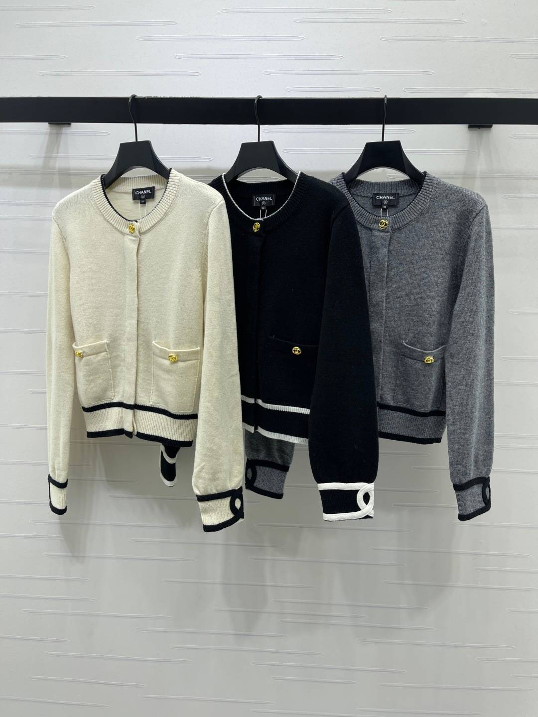 CHANEL シャネル ニットカーディガン 長袖 クルーネック レディース ブラック ベージュ グレー