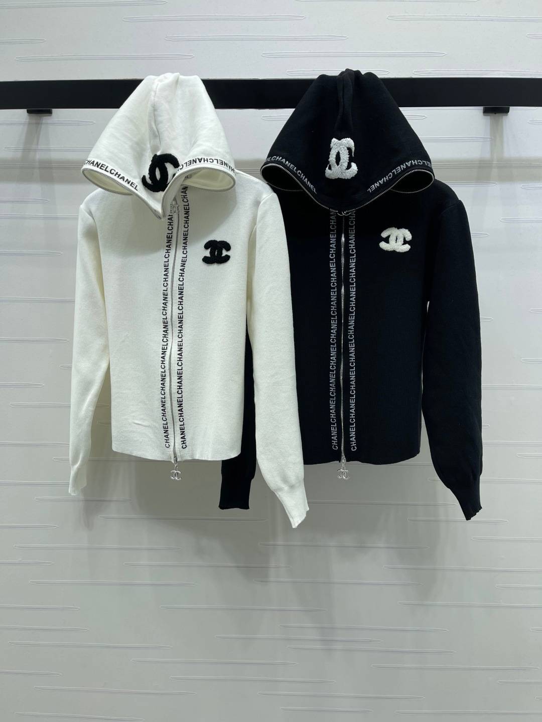 CHANEL シャネル ジップアップ ロゴ ブルゾン ブラック ホワイト