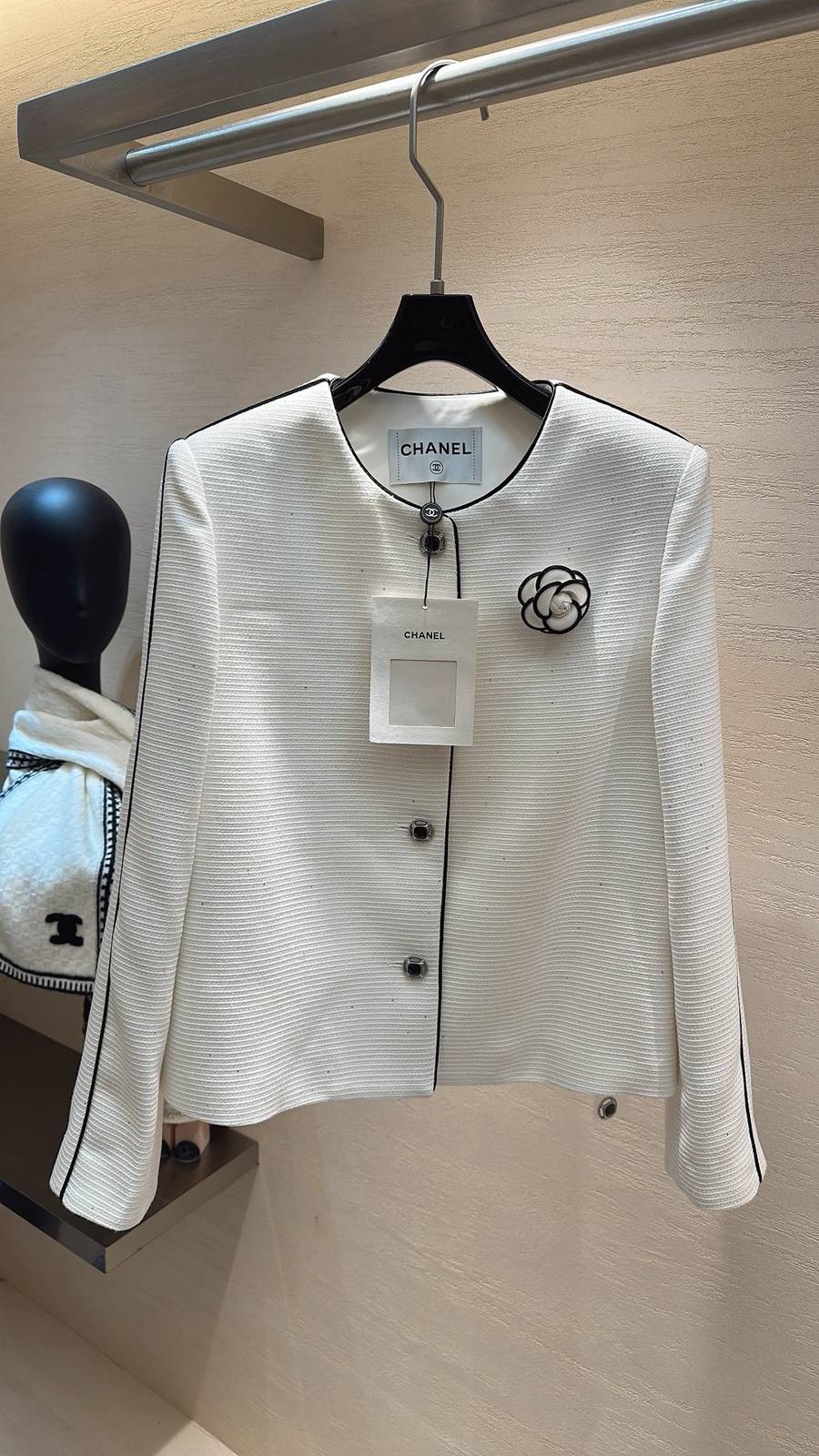 CHANEL シャネル ツイードジャケット ノーカラー ブラック ベージュ