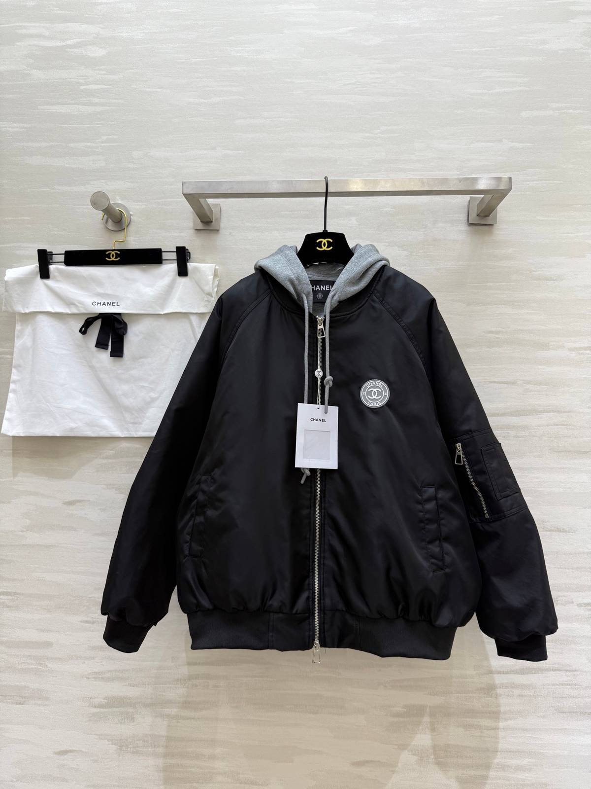 CHANEL シャネル ブルゾン ジップアップ ロゴ ブラック