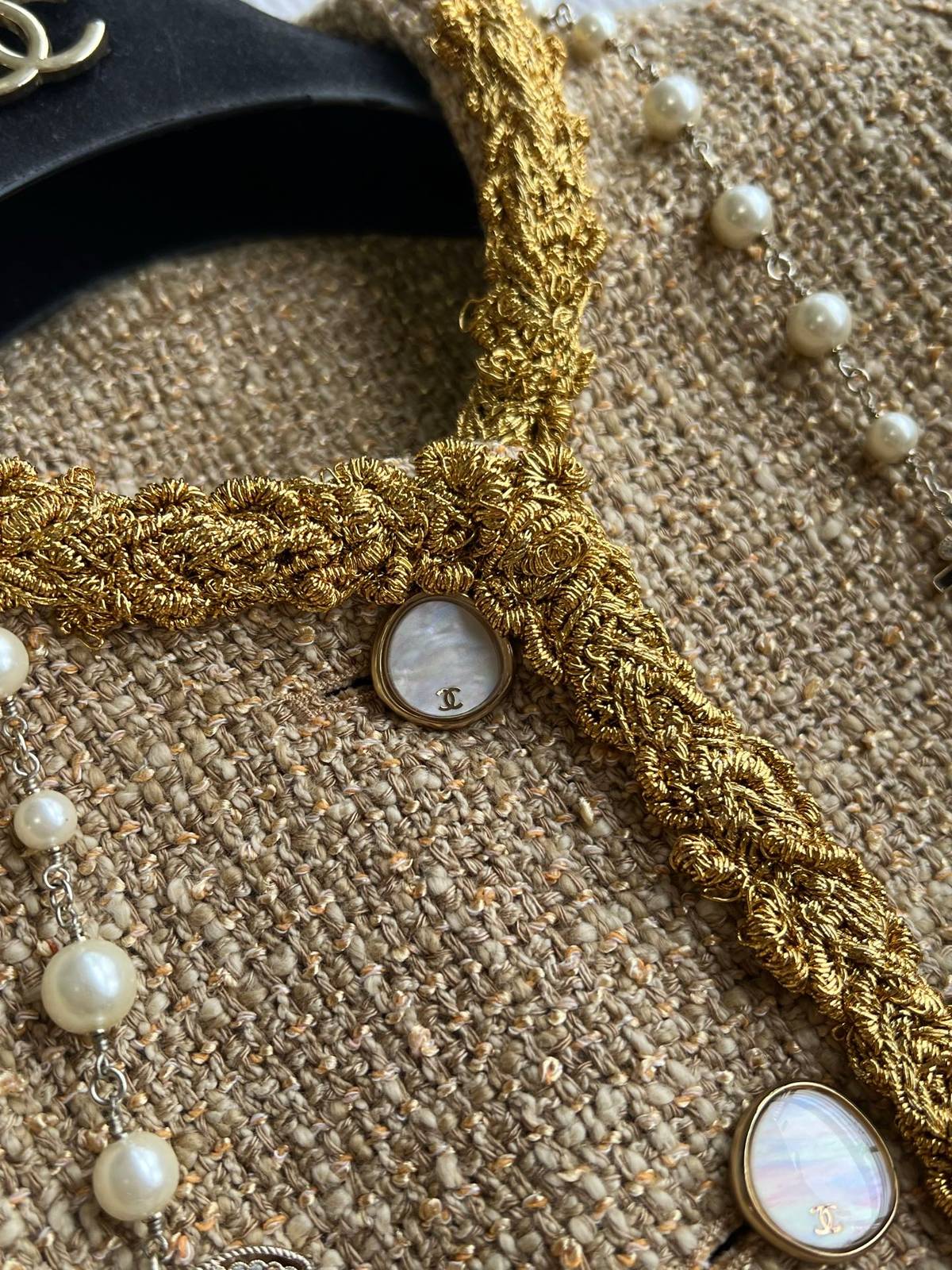 CHANEL シャネル ツイードジャケット ショート丈 金色