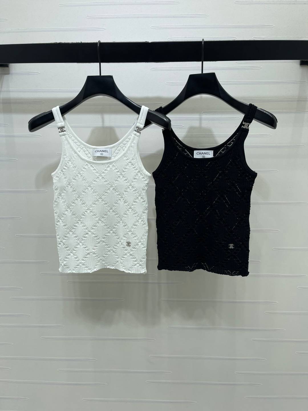 CHANEL シャネル ノースリーブトップス レディース レイヤード ブラック ベージュ