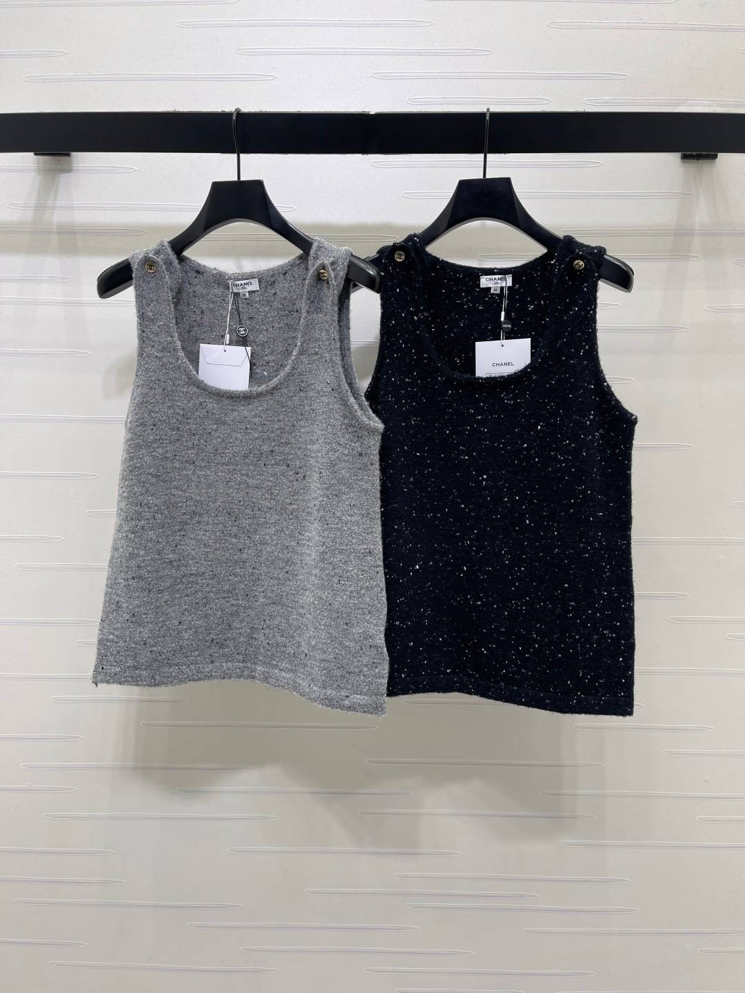CHANEL シャネル ノースリーブトップス レディース グレー ブラック