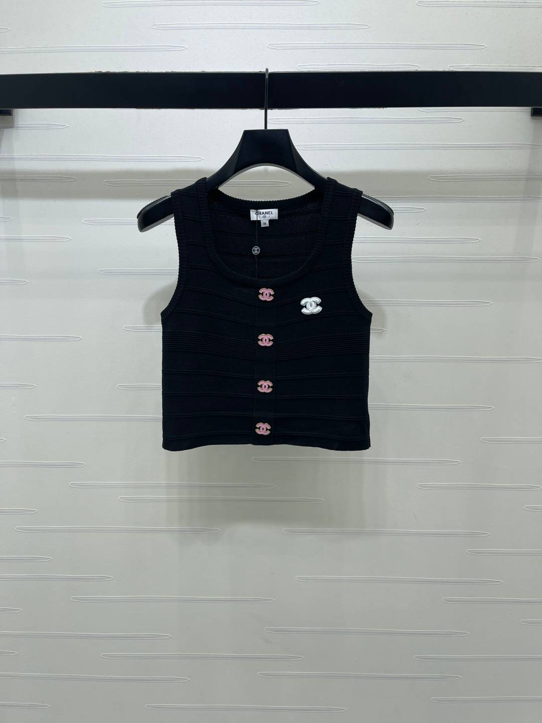 CHANEL シャネル ベスト 前開き ロゴ ブラック