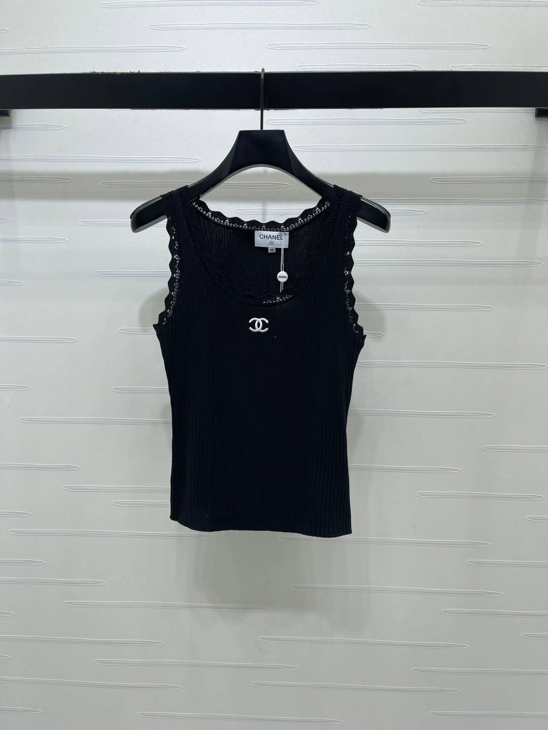 CHANEL シャネル ベスト クルーネック ロゴ ブラック