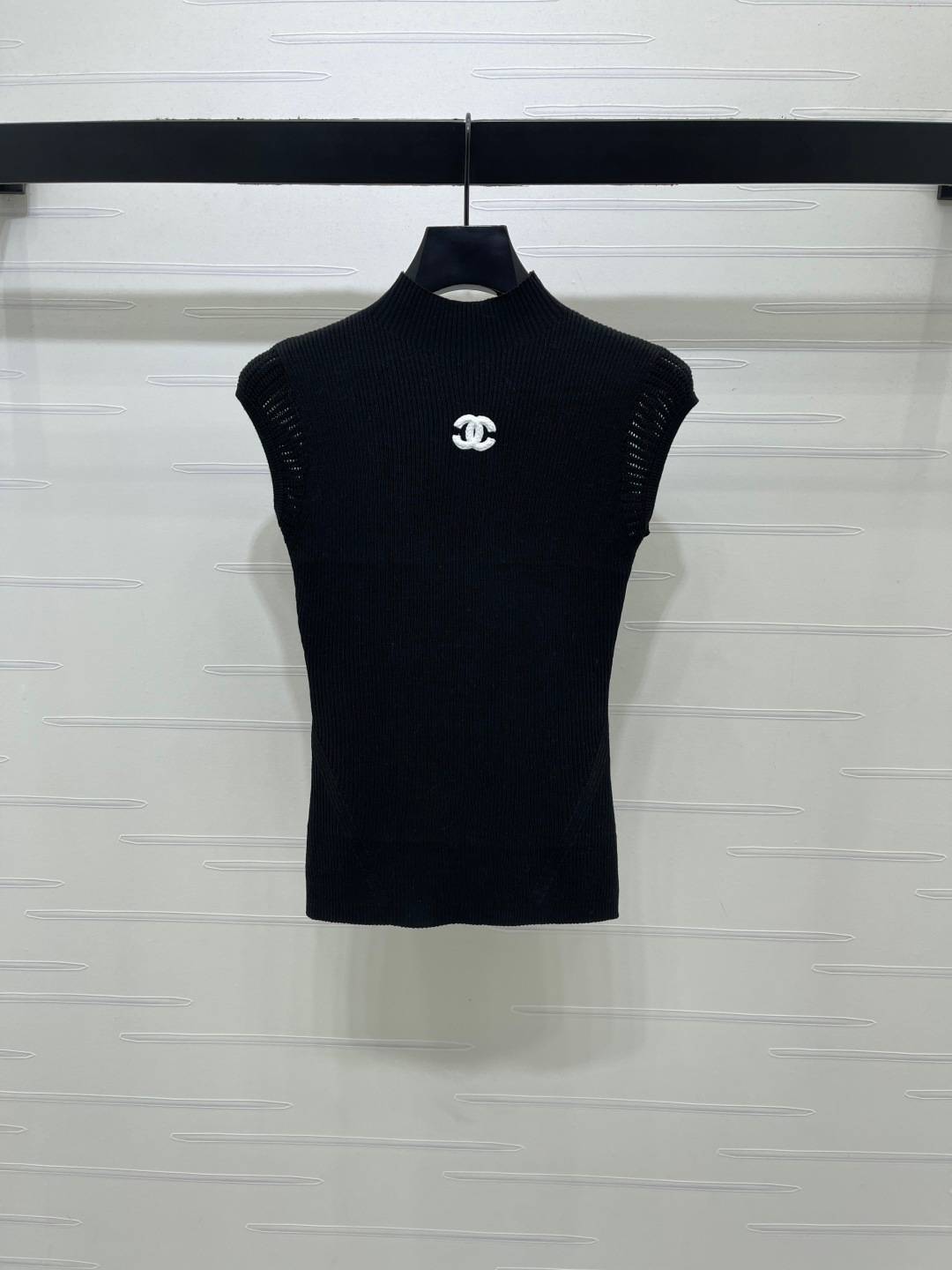 CHANEL シャネル ベスト ロゴ クルーネック ブラック