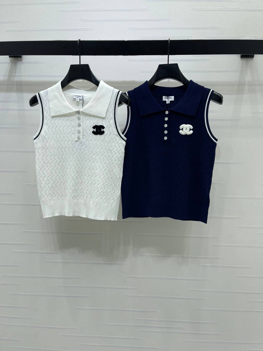 CHANEL シャネル ポロネックジレ ロゴ レディース ブラック ホワイト