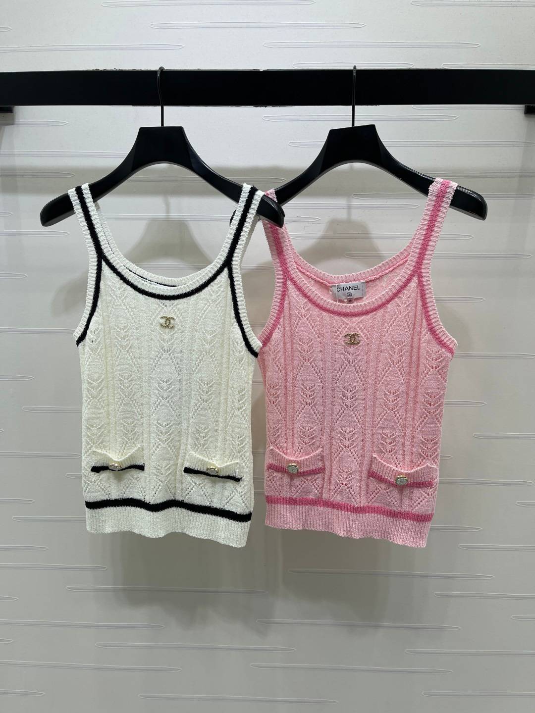 CHANEL シャネル ノースリーブトップス レディース ショート丈 ブラック ベージュ