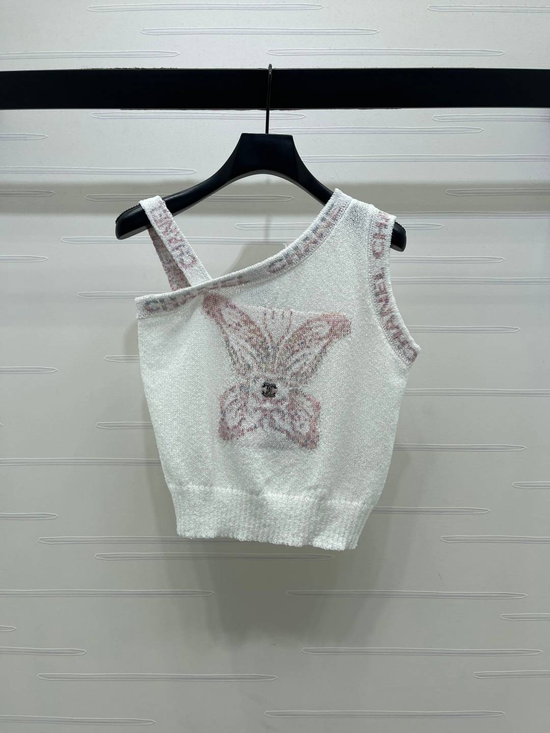 CHANEL シャネル ノースリーブトップス ロゴ レディース ホワイト