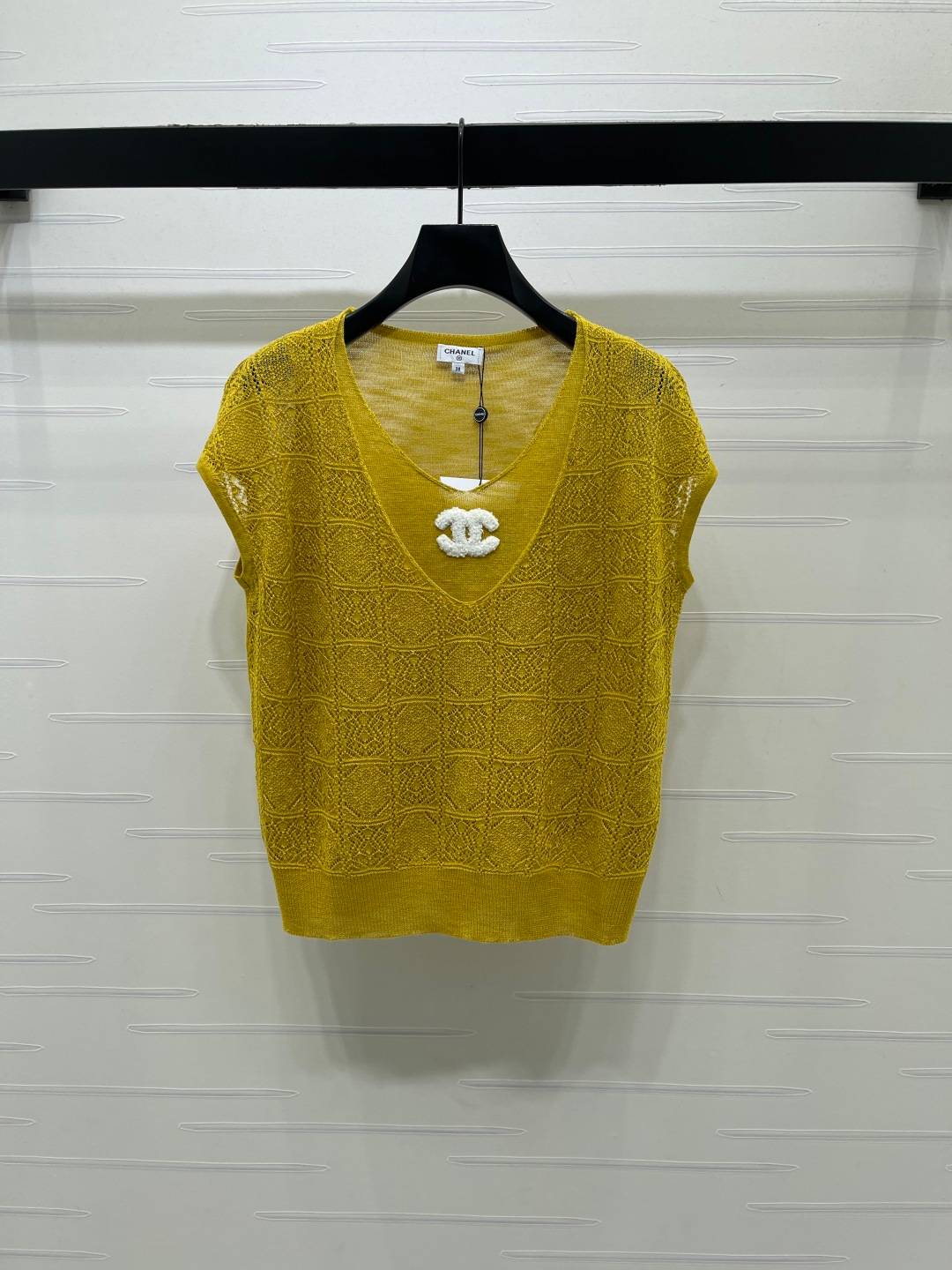 CHANEL シャネル レディース ベスト Vネック ロゴ ベージュ
