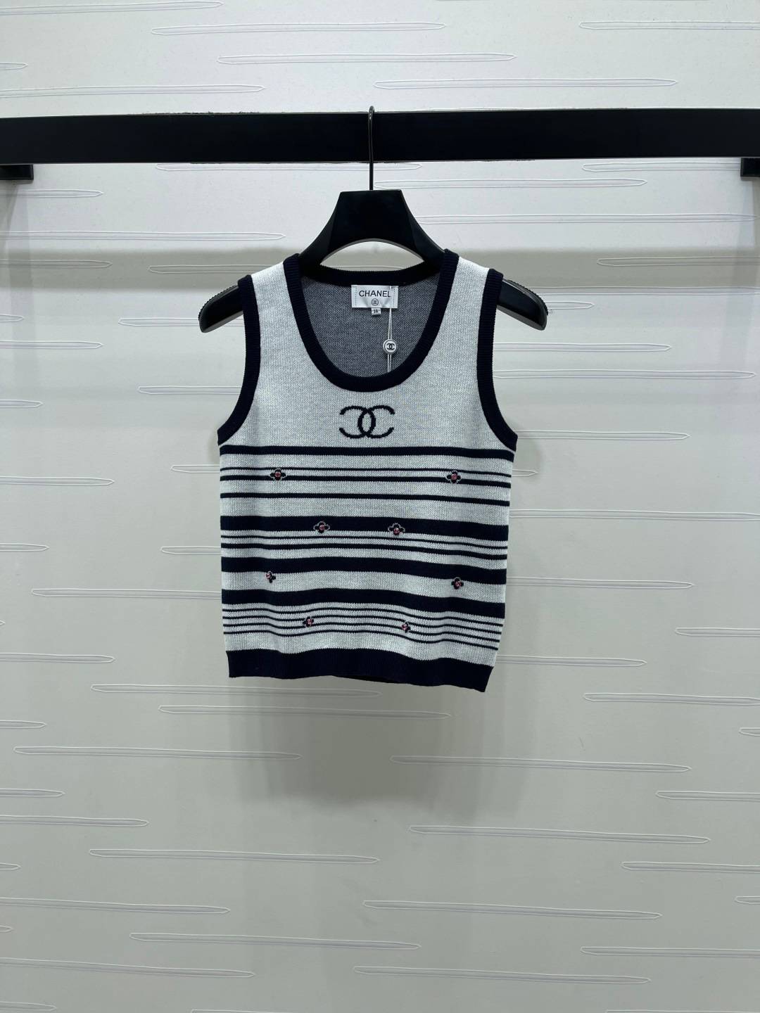 CHANEL シャネル ジレ ロゴ クルーネック ブラック