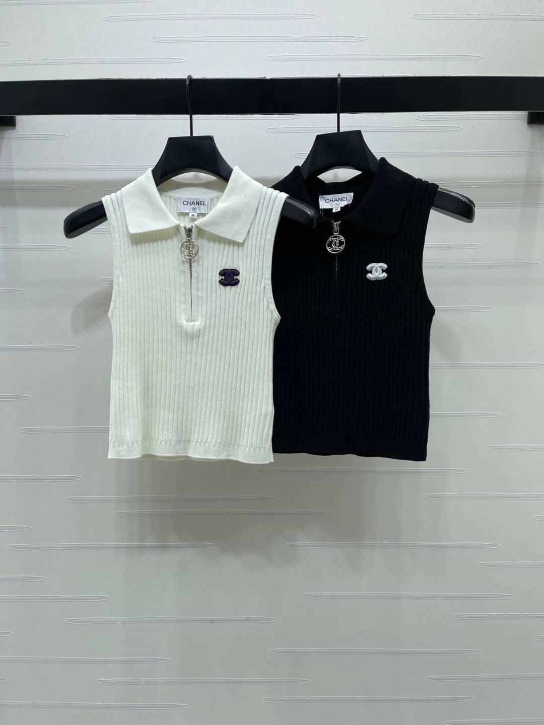 CHANEL シャネル ベスト ロゴ 前開き ブラック ホワイト
