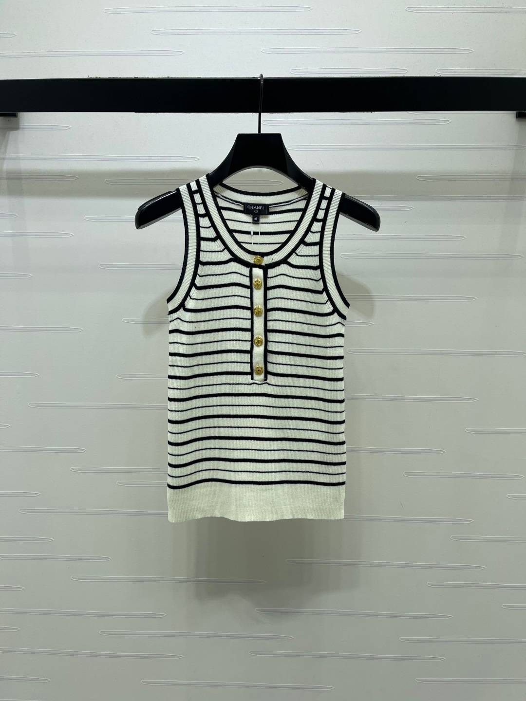 CHANEL シャネル ベスト 前開き ロゴ ブラック