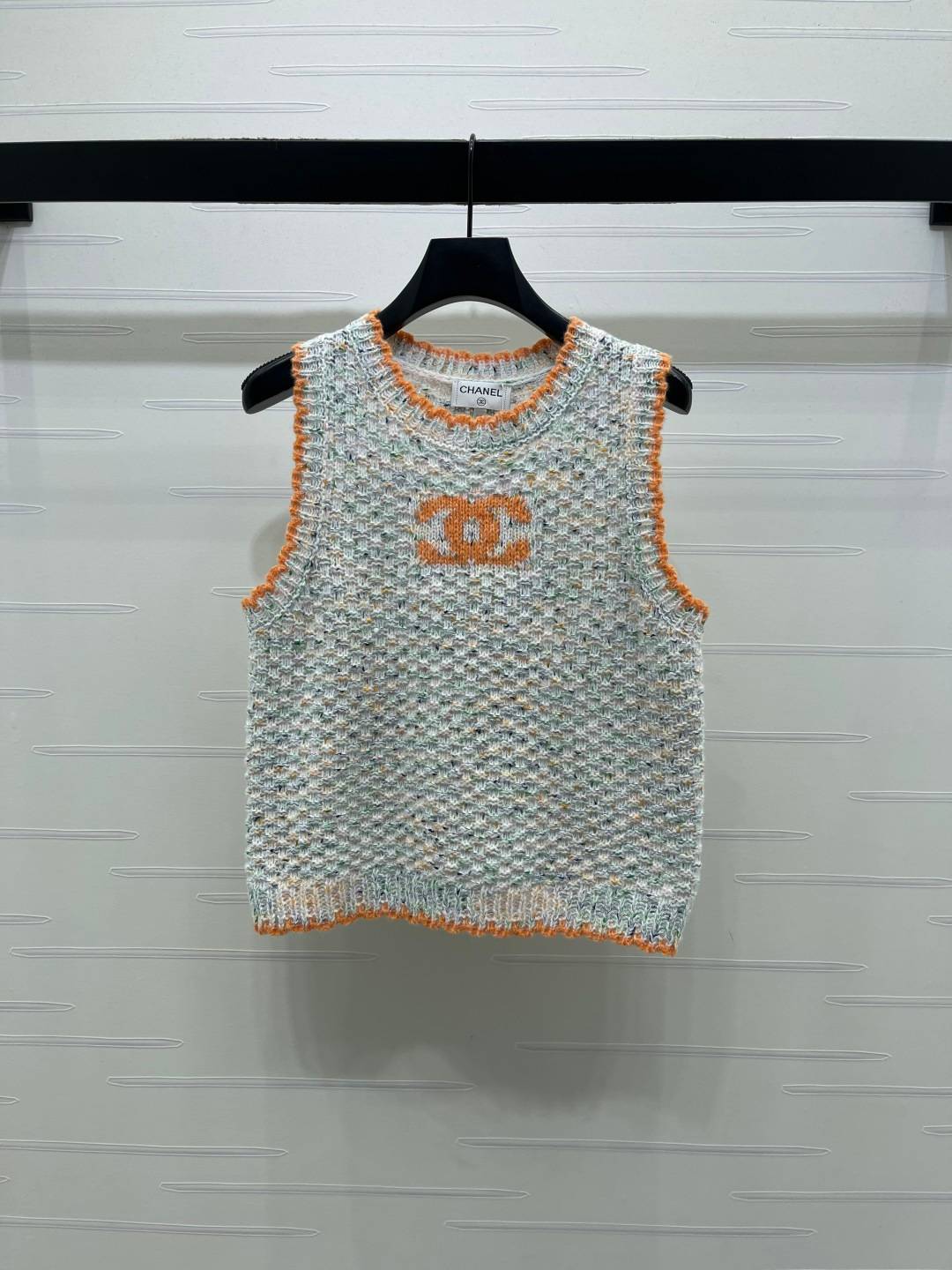 CHANEL シャネル ベスト クルーネック ロゴ オレンジ