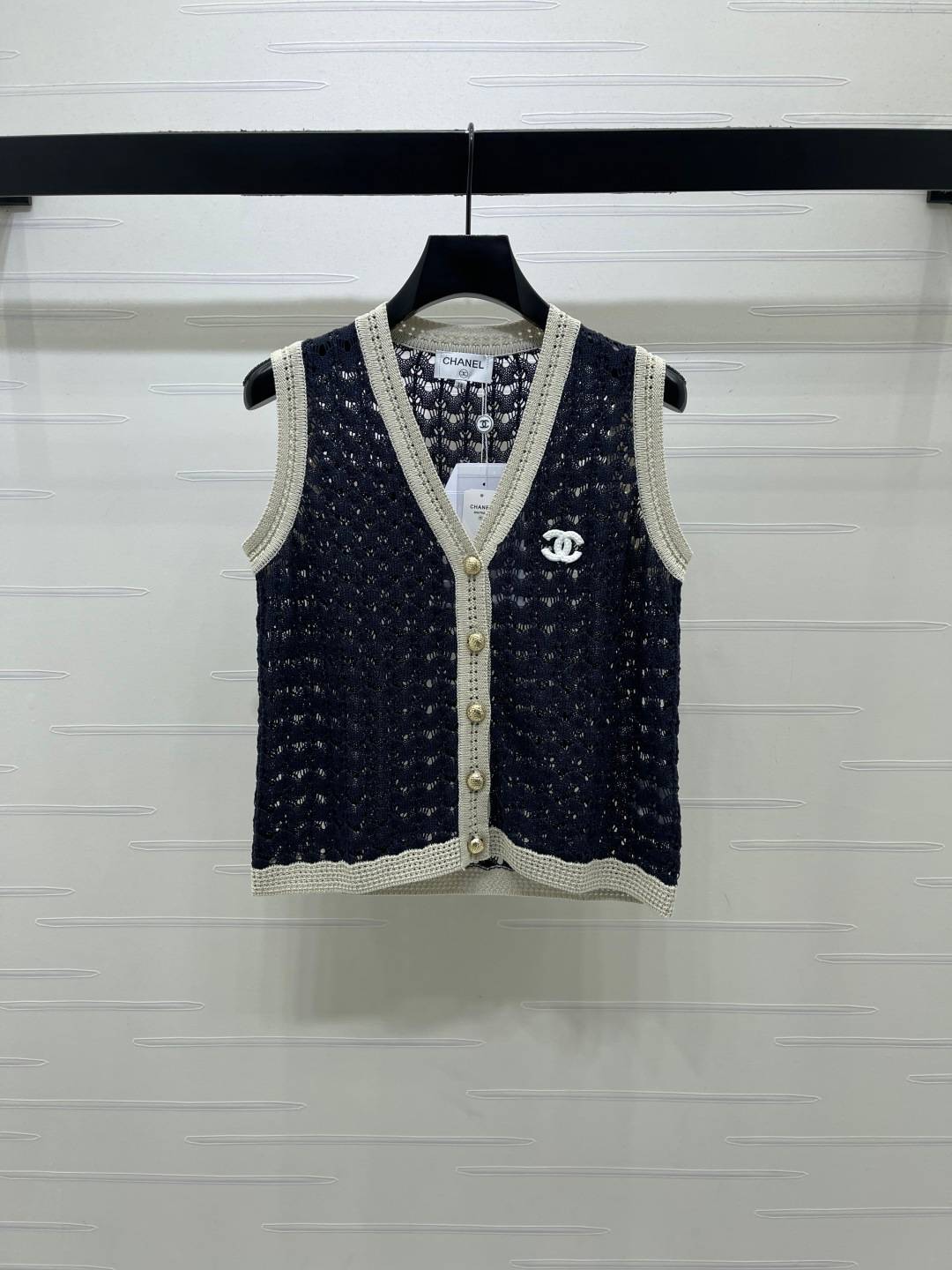 CHANEL シャネル ベスト Vネック 前開き ロゴ ネイビー