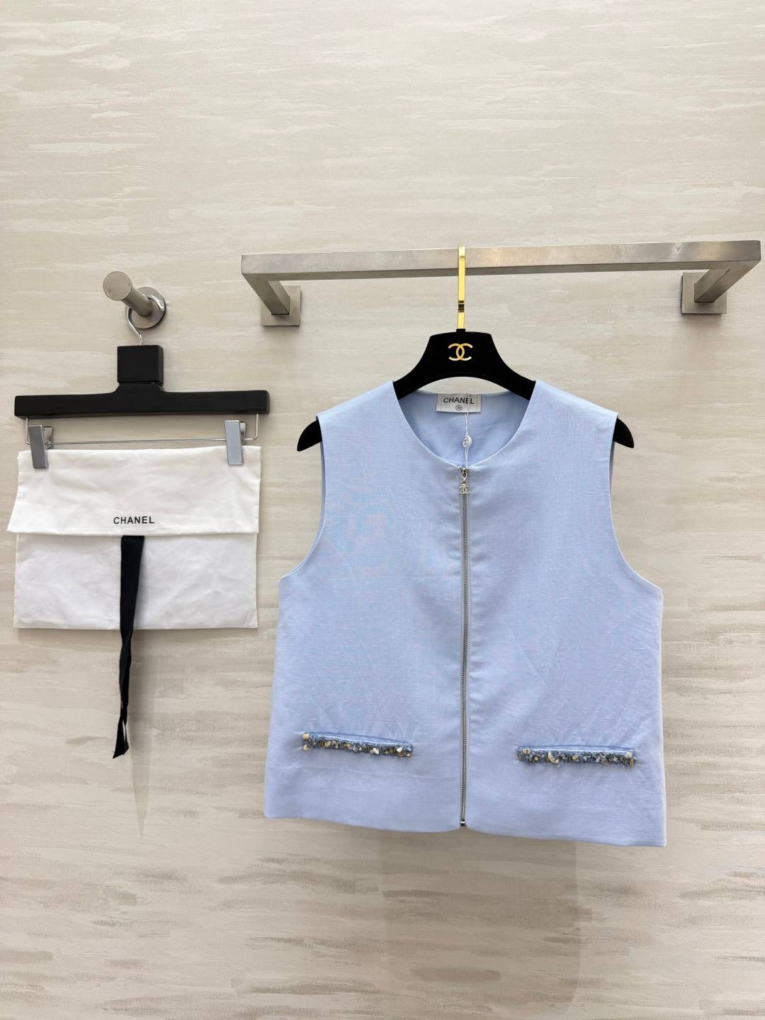 CHANEL シャネル ベスト 前開き クルーネック 浅藍