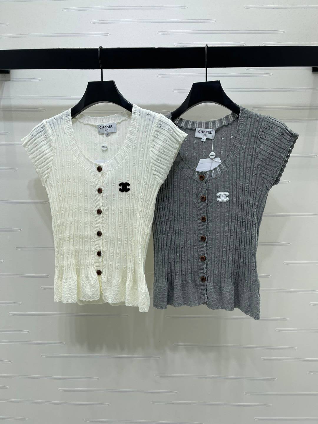 CHANEL シャネル ニットカーディガン 半袖 クルーネック ブラック ベージュ