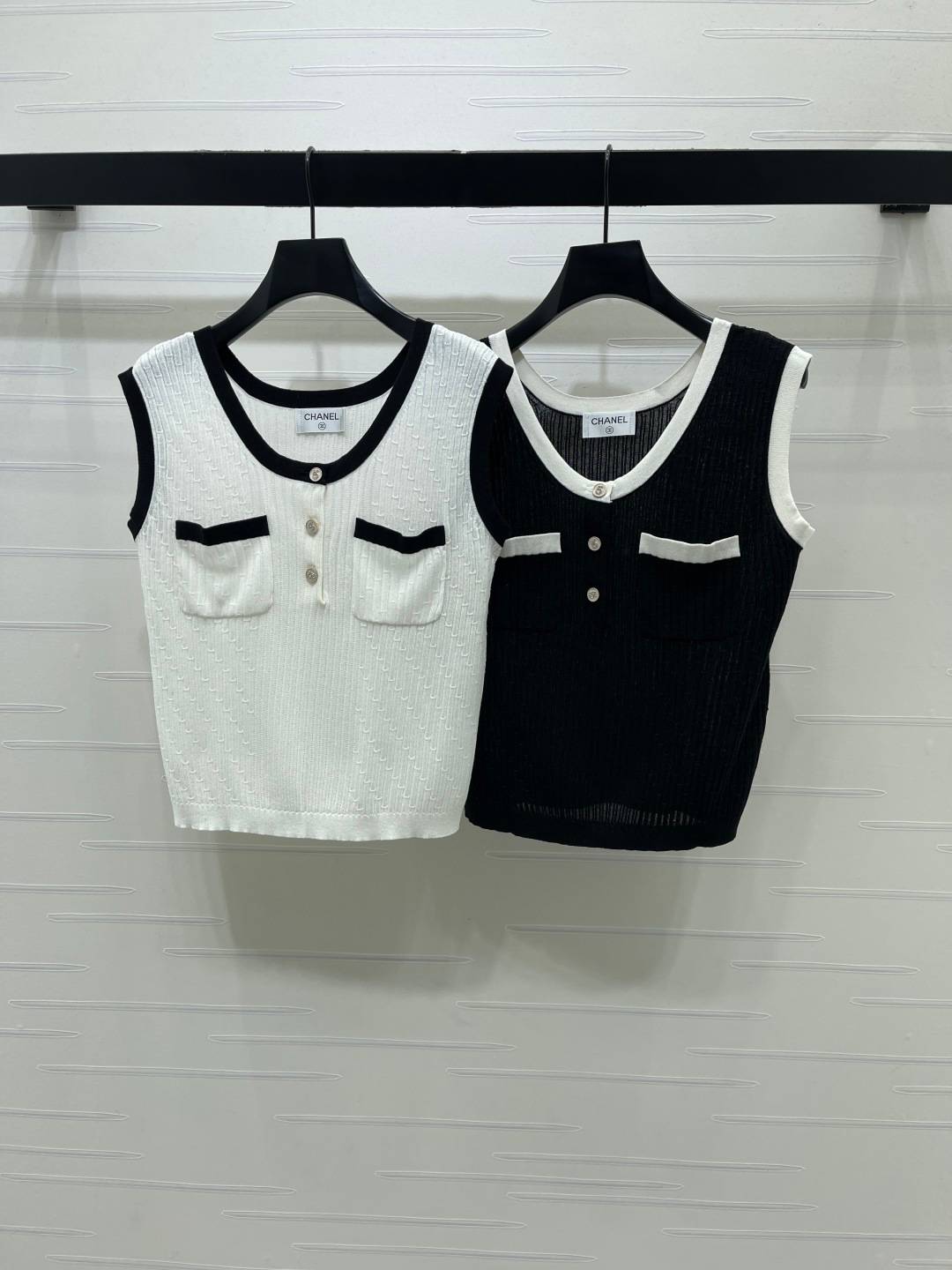 CHANEL シャネル ニットカーディガン ボタン クルーネック ブラック