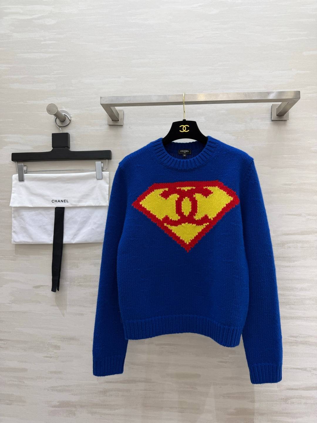 CHANEL シャネル 超人ロゴセーター クルーネック 長袖 ブルー