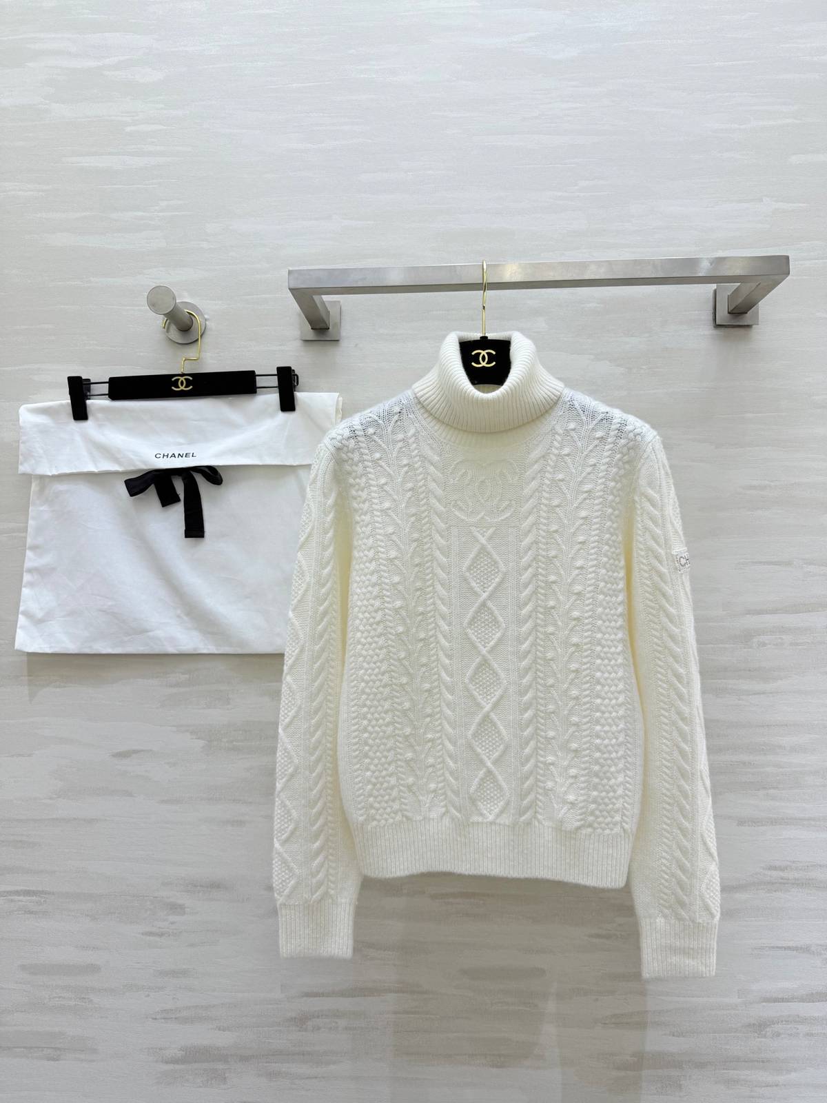 CHANEL シャネル ニットセーター タートルネック 長袖 ホワイト
