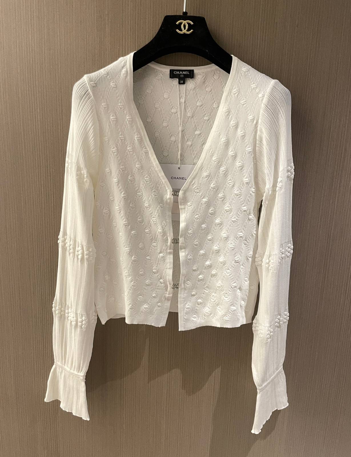CHANEL シャネル チェーン ニットカーディガン Vネック ボタン 白