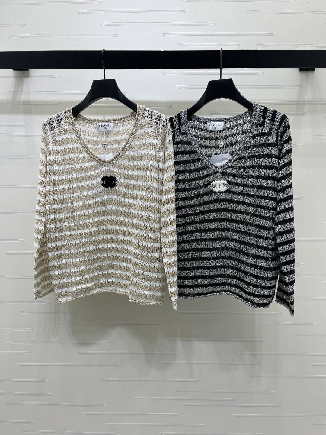 CHANEL シャネル 通気性Vネック長袖ニット ホワイト ブラック
