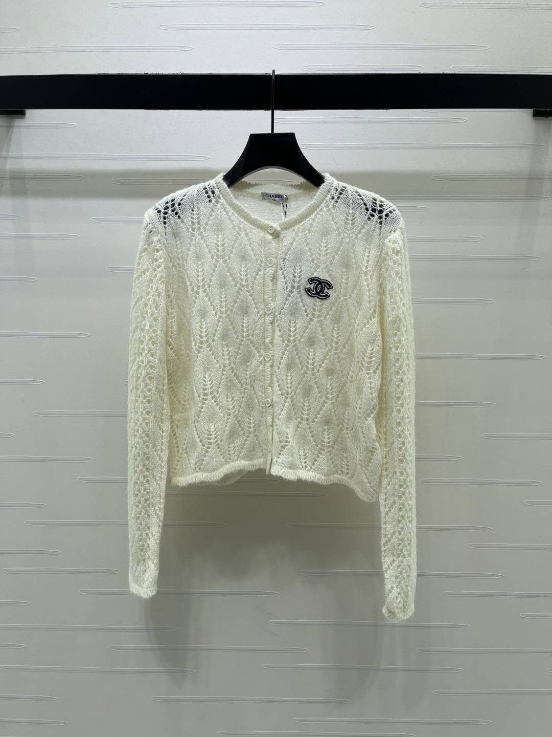 CHANEL シャネル ニットカーディガン 長袖 クルーネック ボタン アイボリー