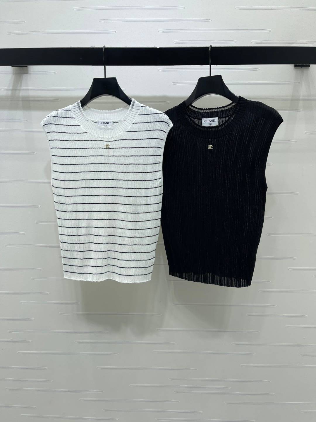CHANEL シャネル ニットベスト リブニット 黒 ホワイト