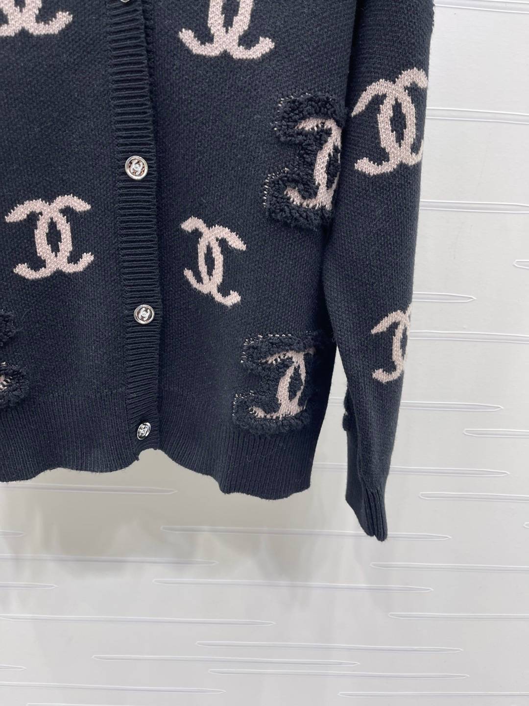 CHANEL シャネル ニットカーディガン Vネック 長袖 ブラック