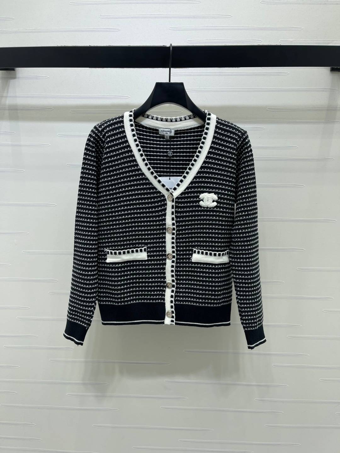 CHANEL シャネル ニットカーディガン 長袖 Vネック ブラック