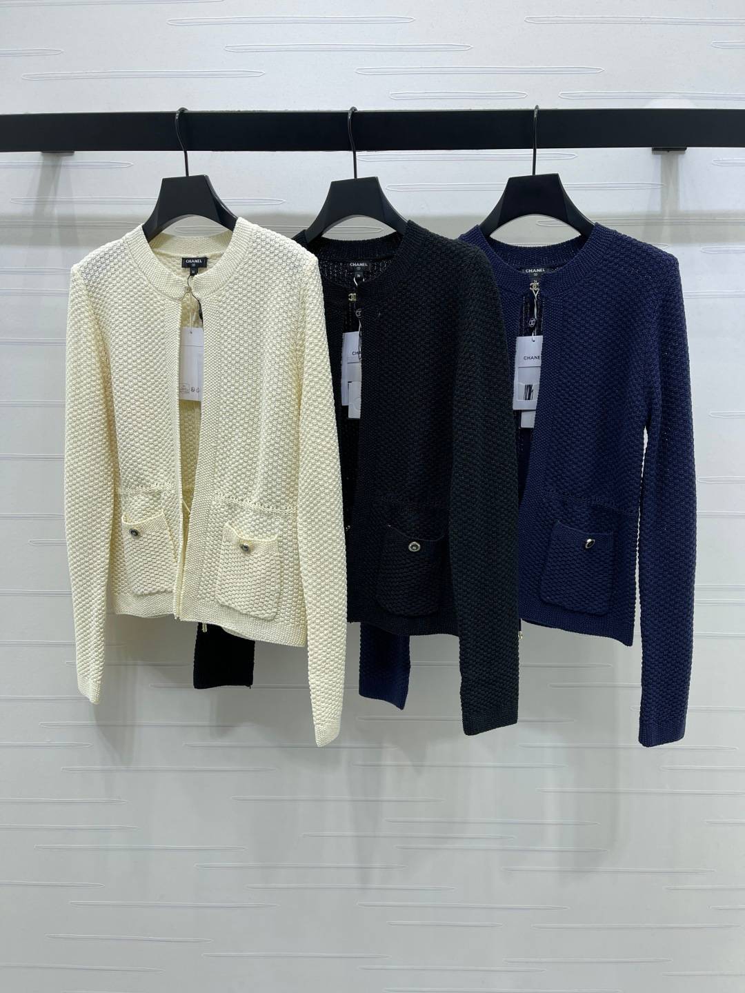 CHANEL シャネル ニットカーディガン 長袖 クルーネック ホワイト