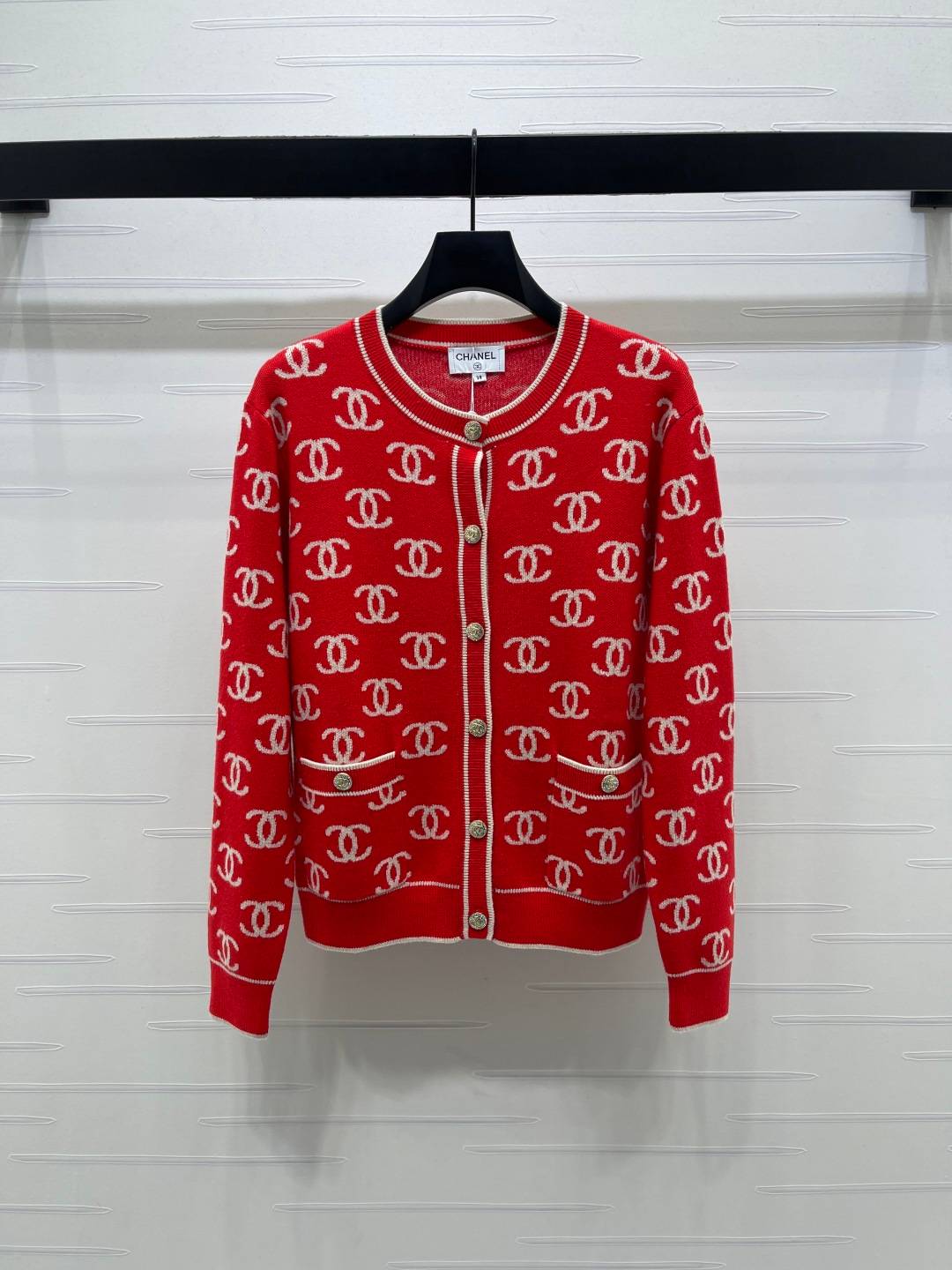 CHANEL シャネル ニットカーディガン 長袖 クルーネック レッド