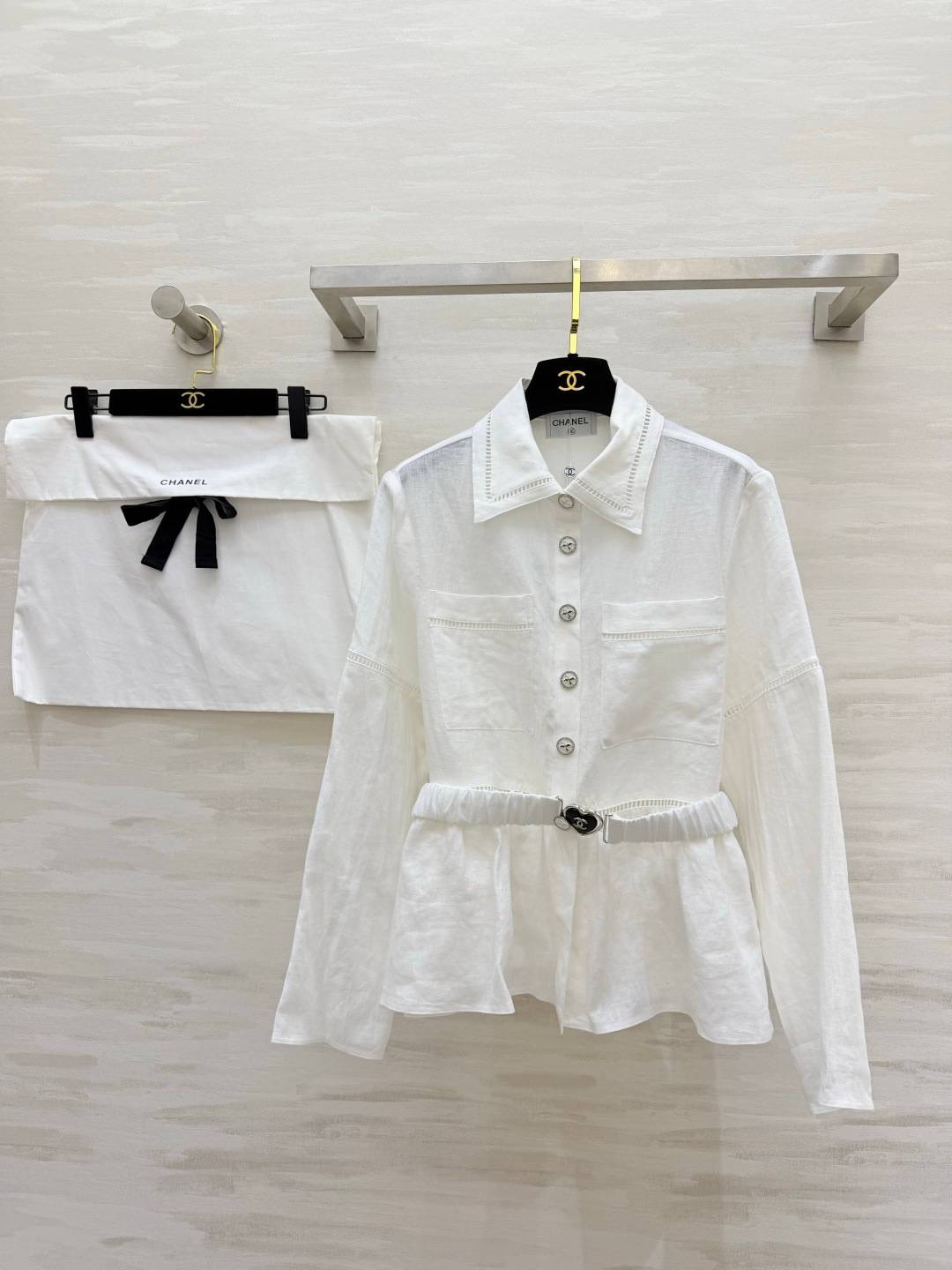 CHANEL シャネル シャツ 長袖 襟付き フリル ホワイト