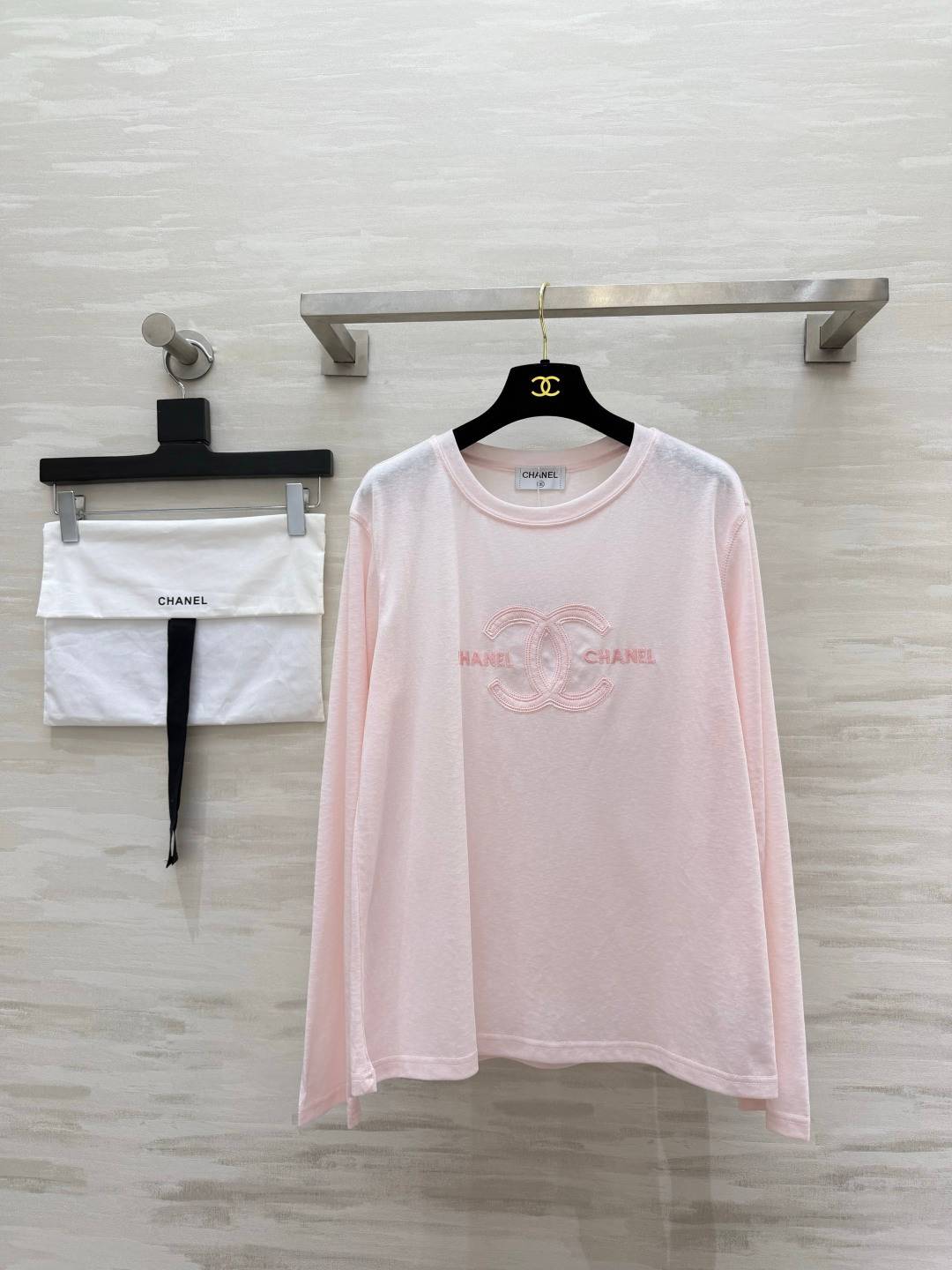 CHANEL シャネル トップス 長袖 刺繍 ロゴ レディース ピンク ホワイト